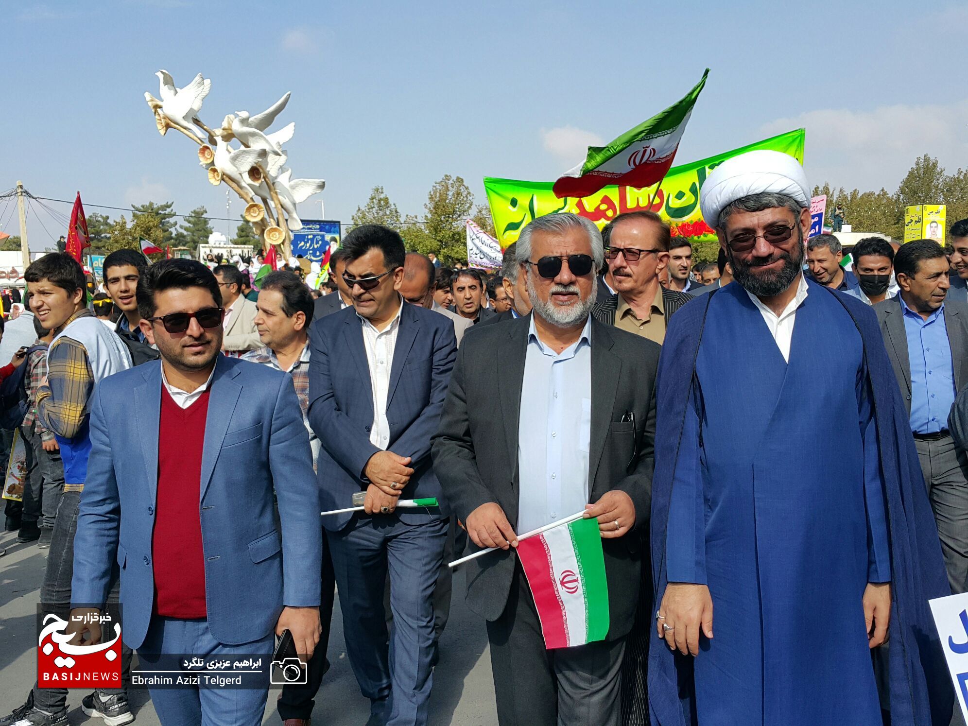 تصاویری باشکوه از راهپیمایی ۱۳ آبان‌ در یاسوج