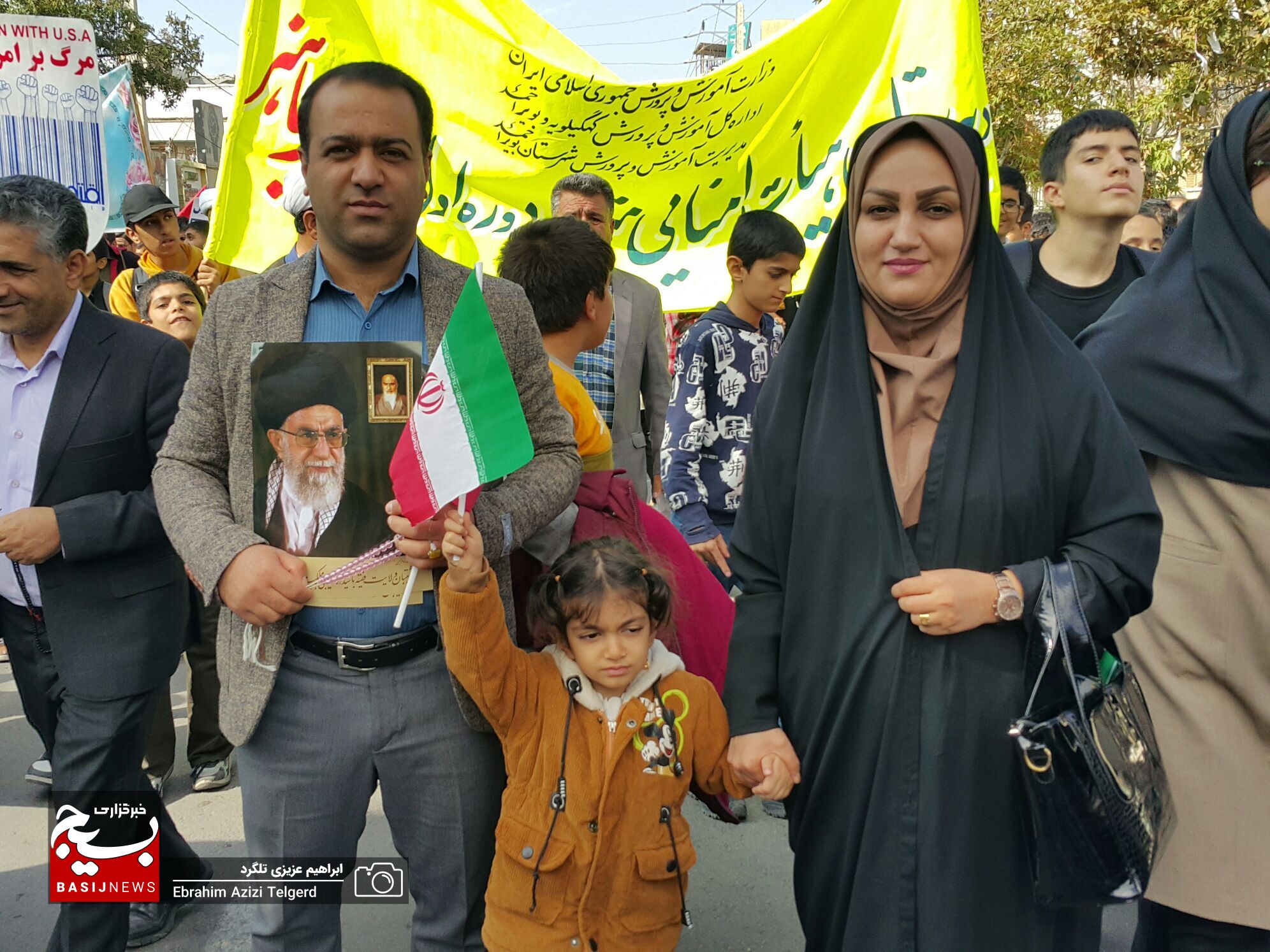 تصاویری باشکوه از راهپیمایی ۱۳ آبان‌ در یاسوج