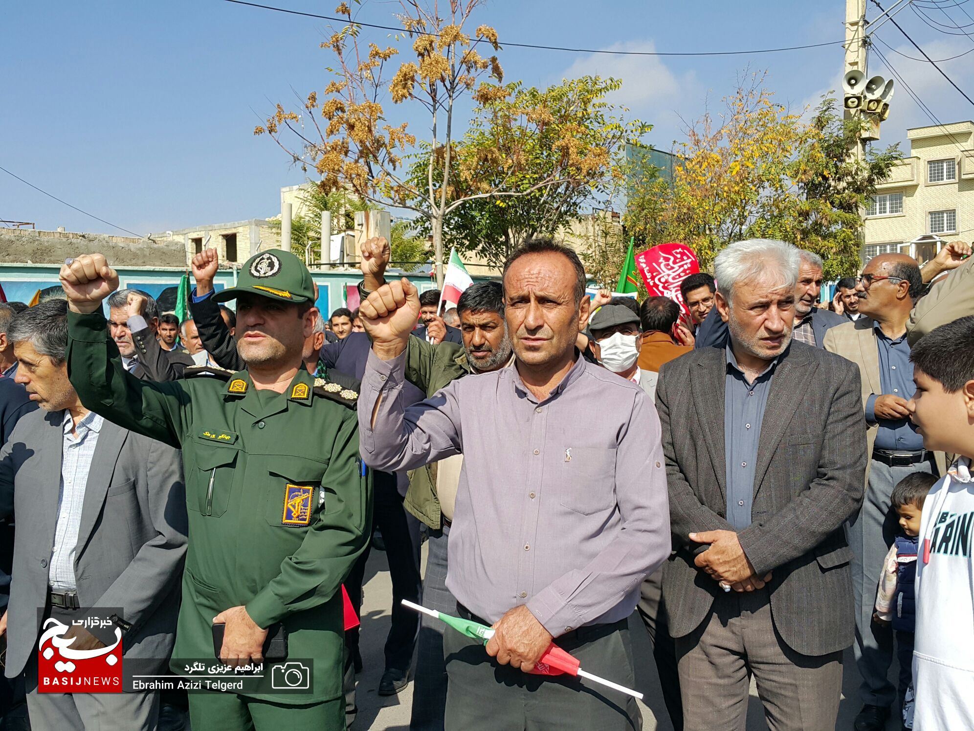 تصاویری باشکوه از راهپیمایی ۱۳ آبان‌ در یاسوج