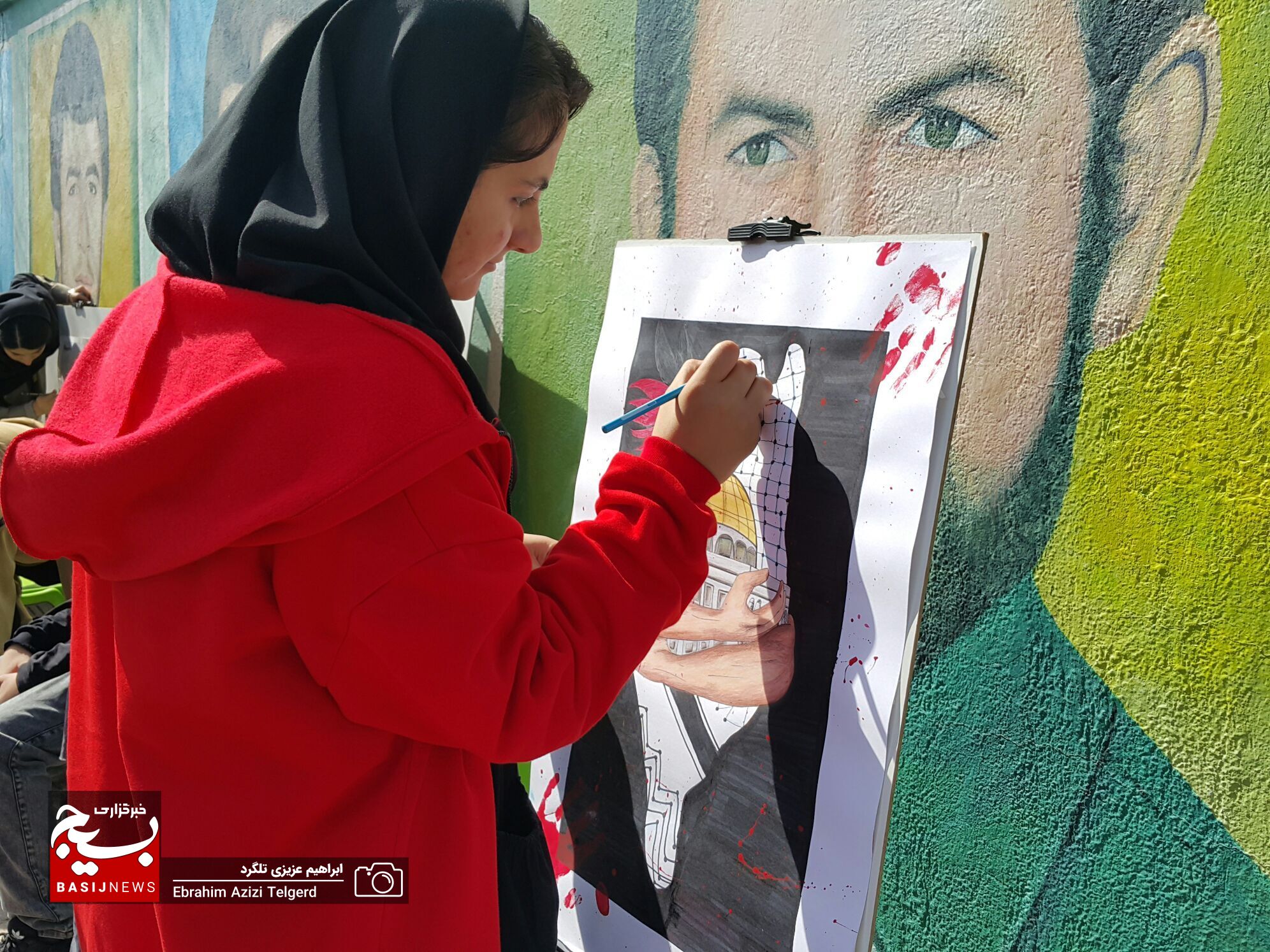 برگزاری ورکشاپ نقاشی در حاشیه راهپیمایی ۱۳ آبان در یاسوج +( تصاویر) برگزاری ورکشاپ نقاشی در حاشیه راهپیمایی ۱۳ آبان در یاسوج +( تصاویر)