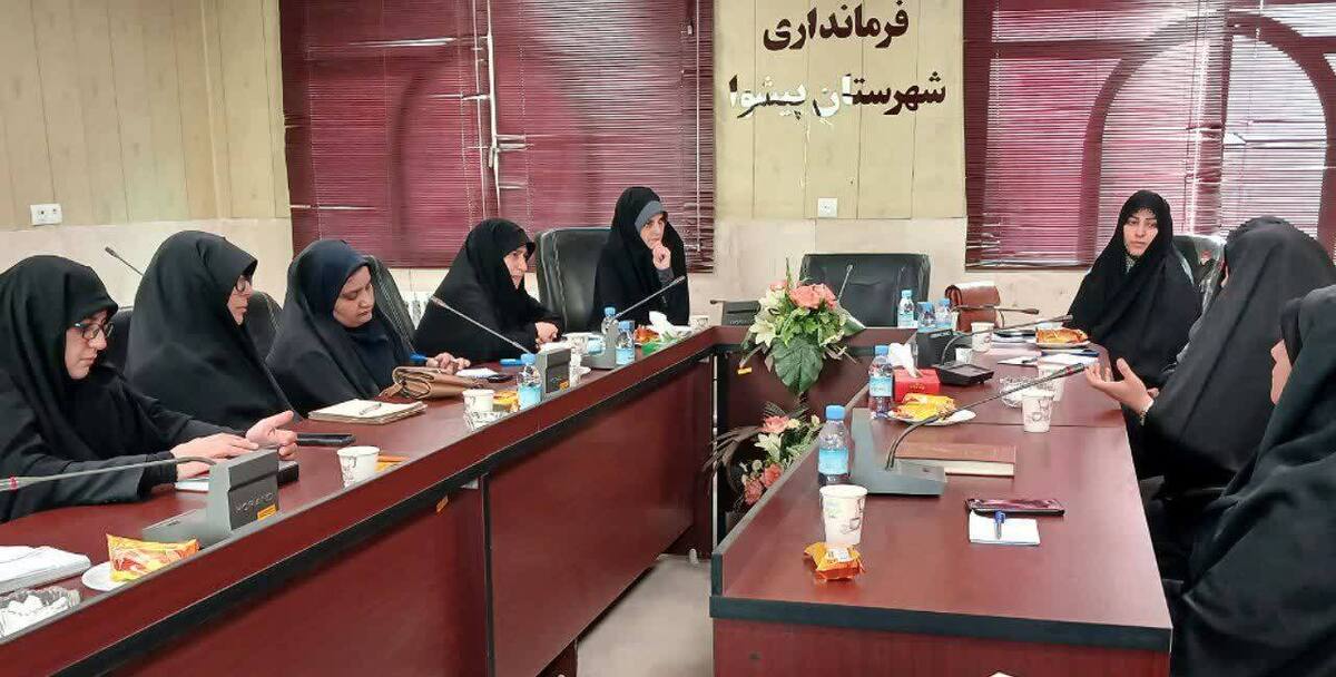 جلسه هم افزایی جشنواره مد و لباس در پیشوا برگزار شد