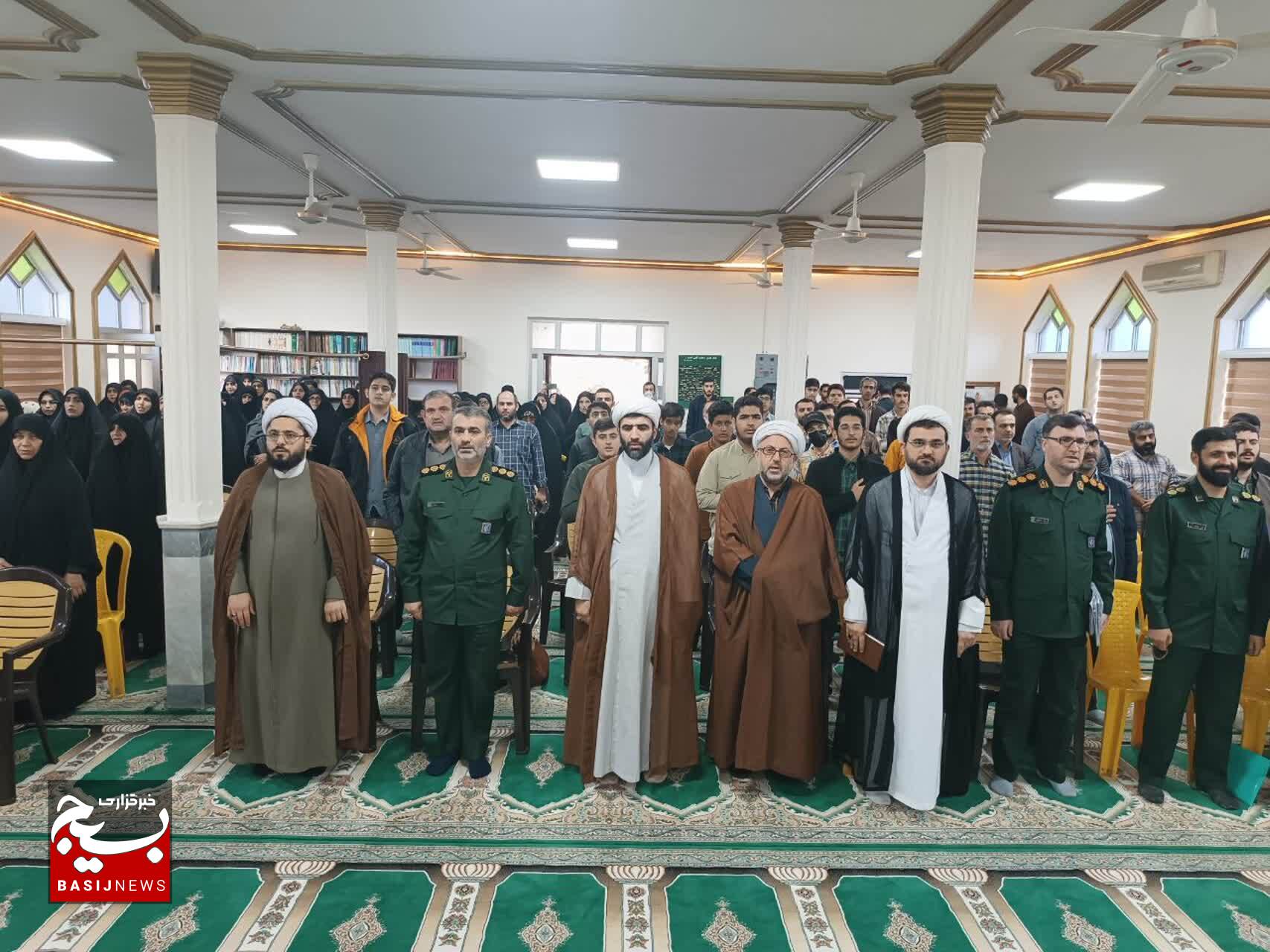 بسیجی باید مجهز به سلاح علم و آگاهی باشد بسیجی باید مجهز به سلاح علم و آگاهی باشد