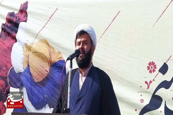 اگر حاج قاسم بود صهیونیسم هم مانند داعش نابود شدنی بود اگر حاج قاسم بود صهیونیسم هم مانند داعش نابود شدنی بود