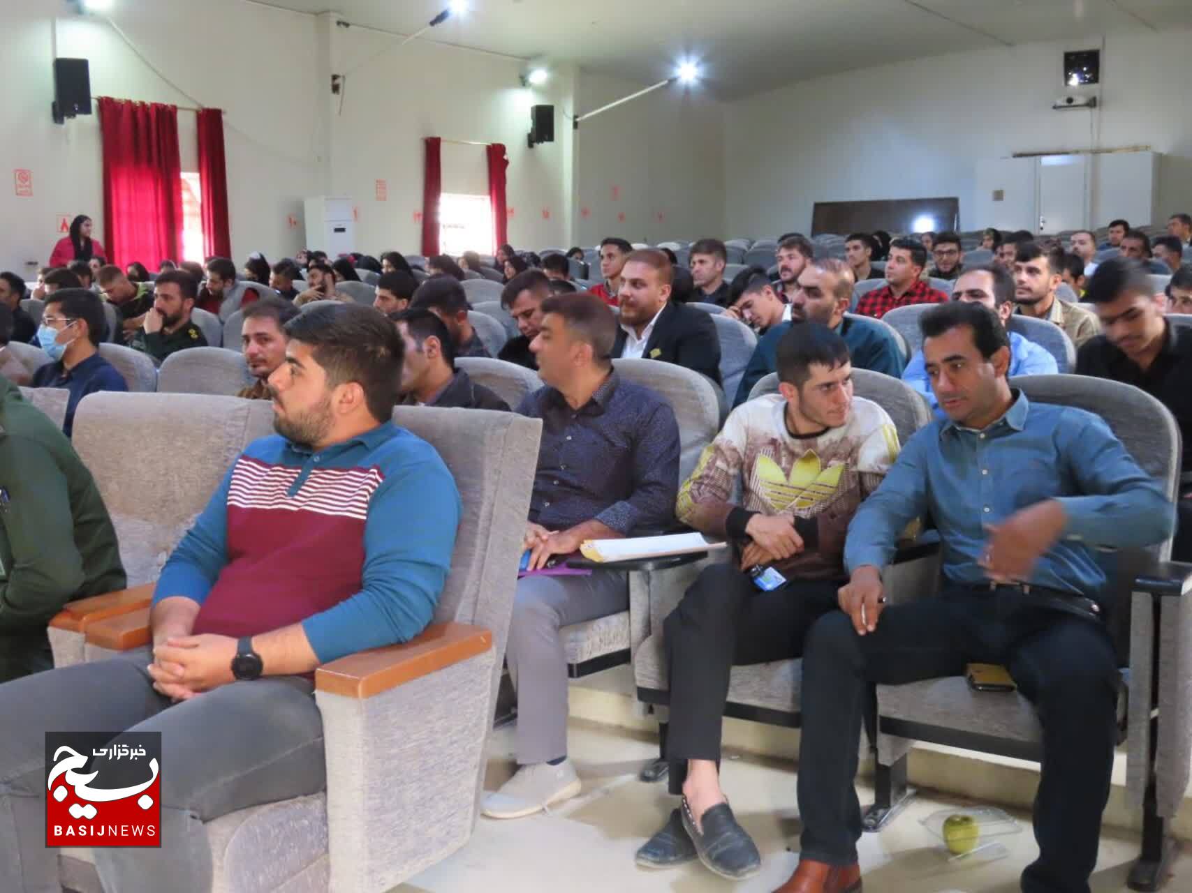 تجلیل از ورزشکاران بسیجی در یاسوج
