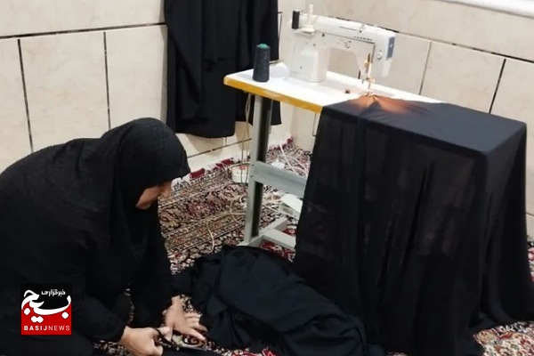 دوخت ۲۵ قواره چادر توسط بسیجیان خواهر بندر ریگ دوخت ۲۵ قواره چادر توسط بسیجیان خواهر بندر ریگ