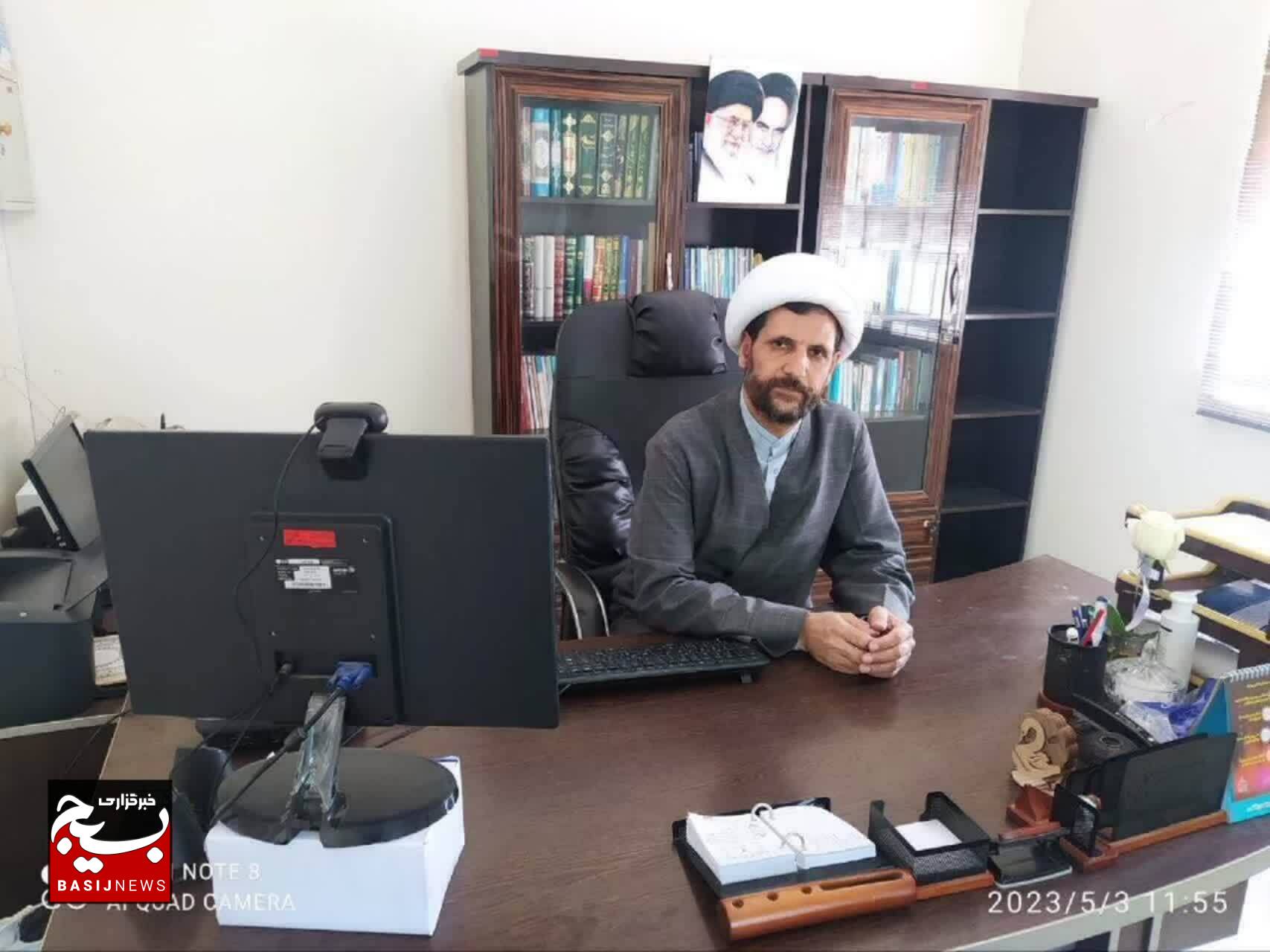 بسیجیان دنبال رضایت مولای خود هستند و لبخند رضایت ولی تمام هستی بسیجیان است بسیجیان دنبال رضایت مولای خود هستند و لبخند رضایت ولی تمام هستی بسیجیان است