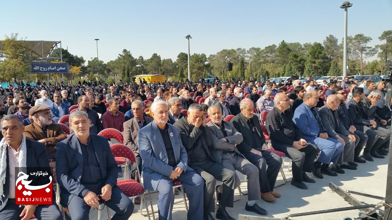سالروز شهادت بسیجی والامقام آرمان علیوردی در قطعه ۵۰ بهشت زهرا تهران برگزار شد سالروز شهادت بسیجی والامقام آرمان علیوردی در قطعه ۵۰ بهشت زهرا تهران برگزار شد