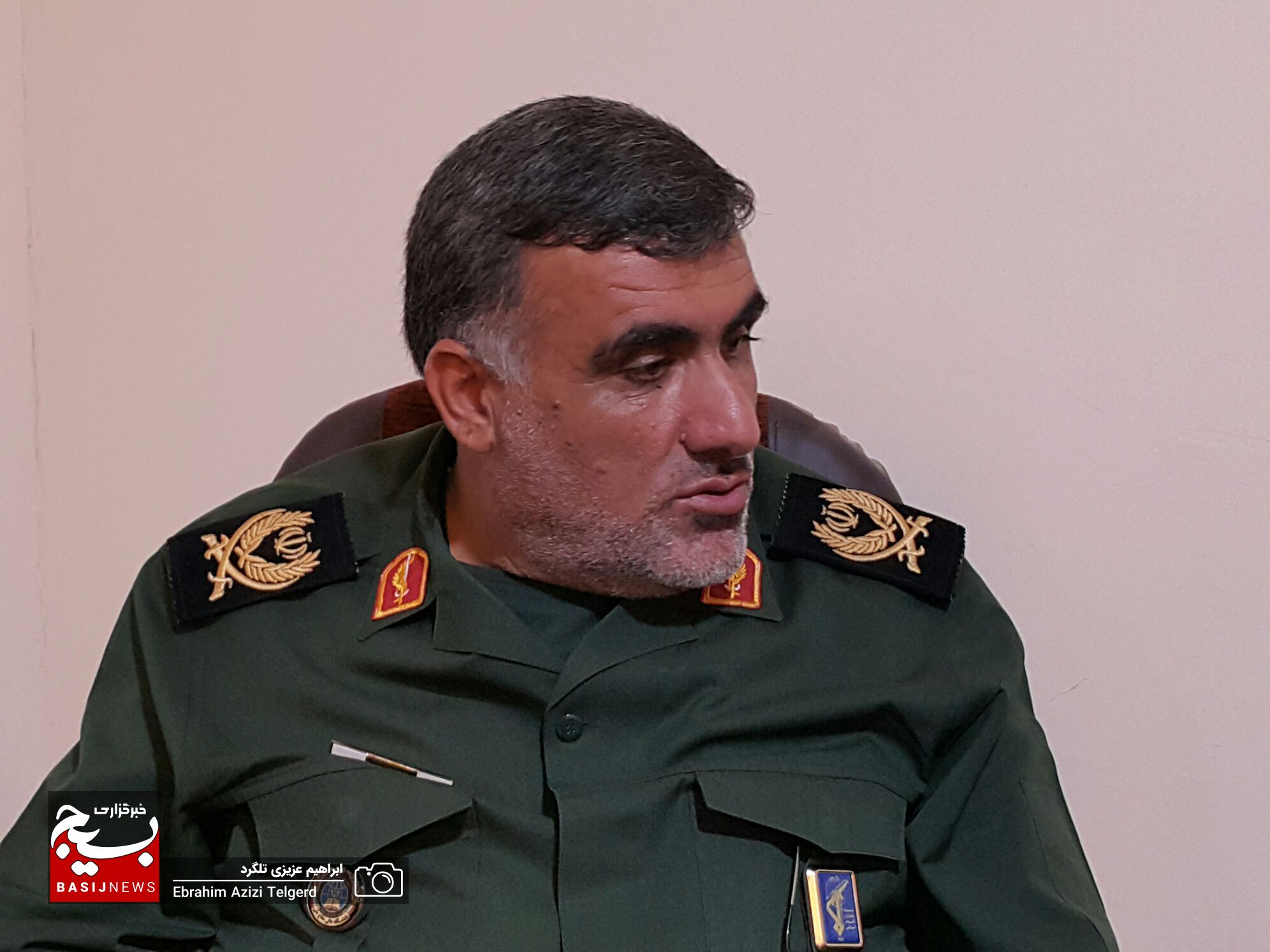 دیدار فرمانده تیپ ۴۸ فتح با امام جمعه گچساران / حجت الاسلام هاشمی منش: تیپ ۴۸ فتح مایه افتخار کشور است دیدار فرمانده تیپ ۴۸ فتح با امام جمعه گچساران / حجت الاسلام هاشمی منش: تیپ ۴۸ فتح مایه افتخار کشور است