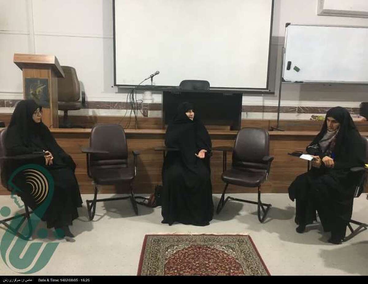 حل مسئله هویتی راه حل بسیار از مشکلات جامعه