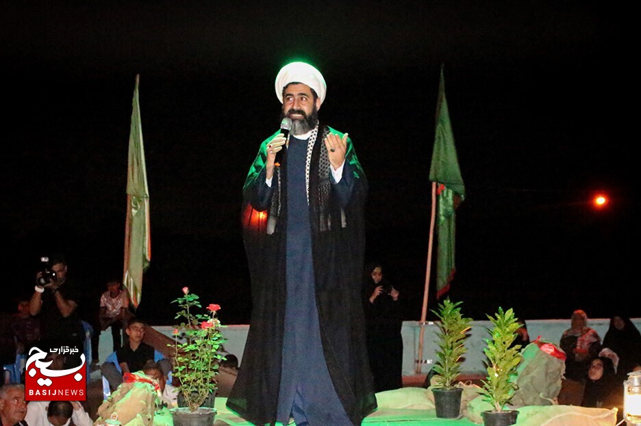مراسم شبی با شهدا در دهقاید برگزار شد
