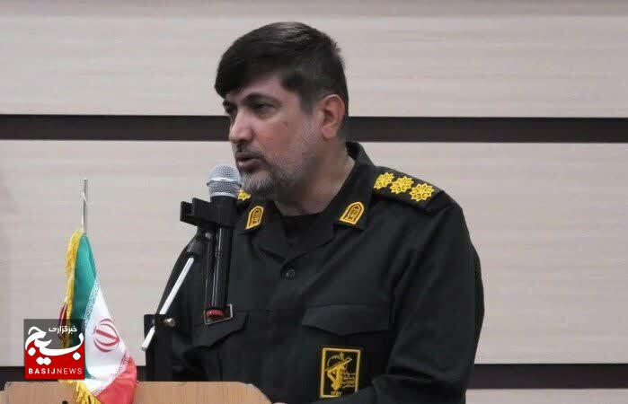همایش فرماندهان واحد بسیج دانشآموزی و گرامیداشت شهدای دانشآموز و فرهنگی استان در گچساران همایش فرماندهان واحد بسیج دانشآموزی و گرامیداشت شهدای دانشآموز و فرهنگی استان در گچساران