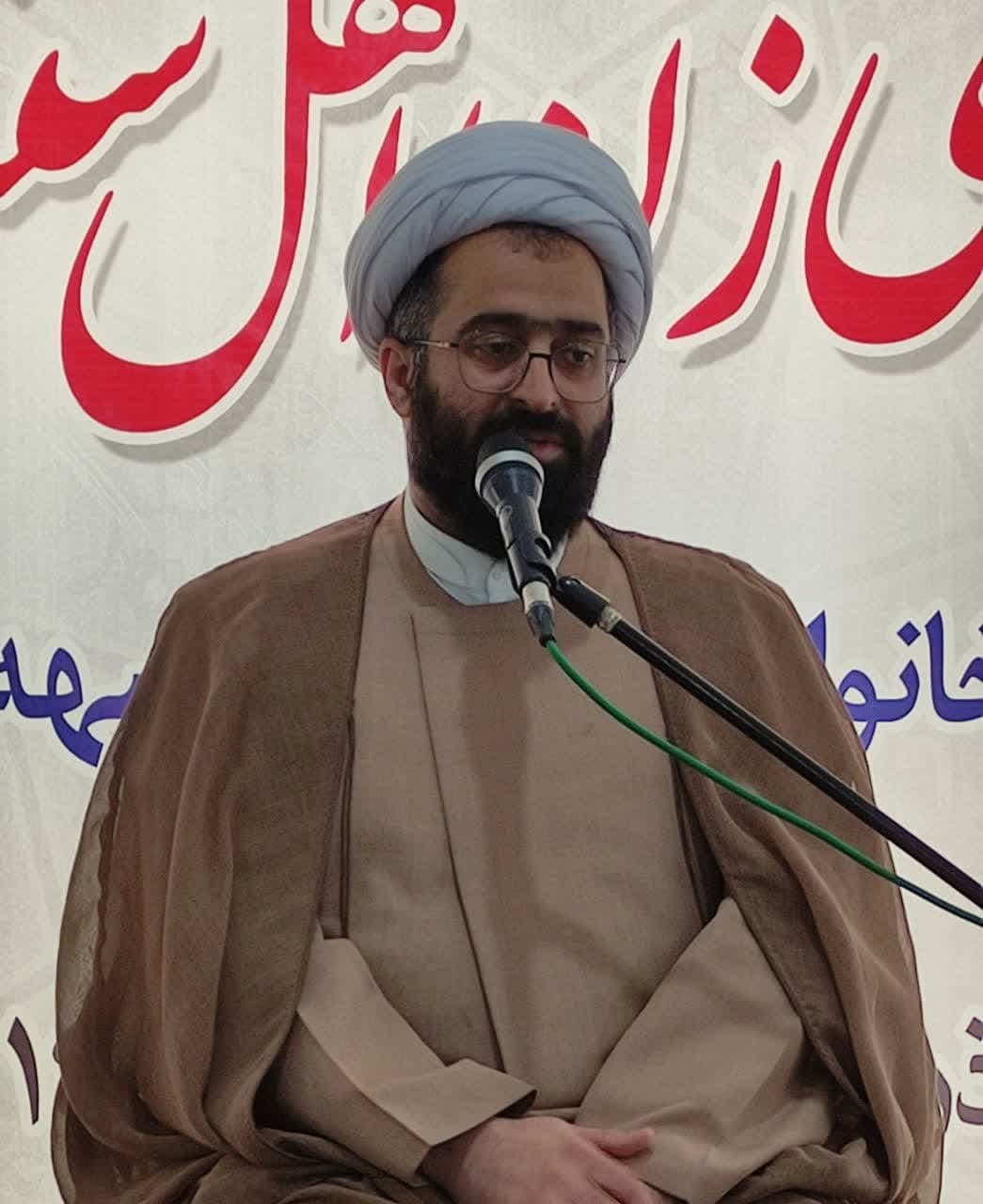 مسلمانان باید نسبت به هم، غیرت و تعصّب مکتبى داشته باشند/ اسلام مرز نمى شناسد مسلمانان باید نسبت به هم، غیرت و تعصّب مکتبى داشته باشند/ اسلام مرز نمى شناسد