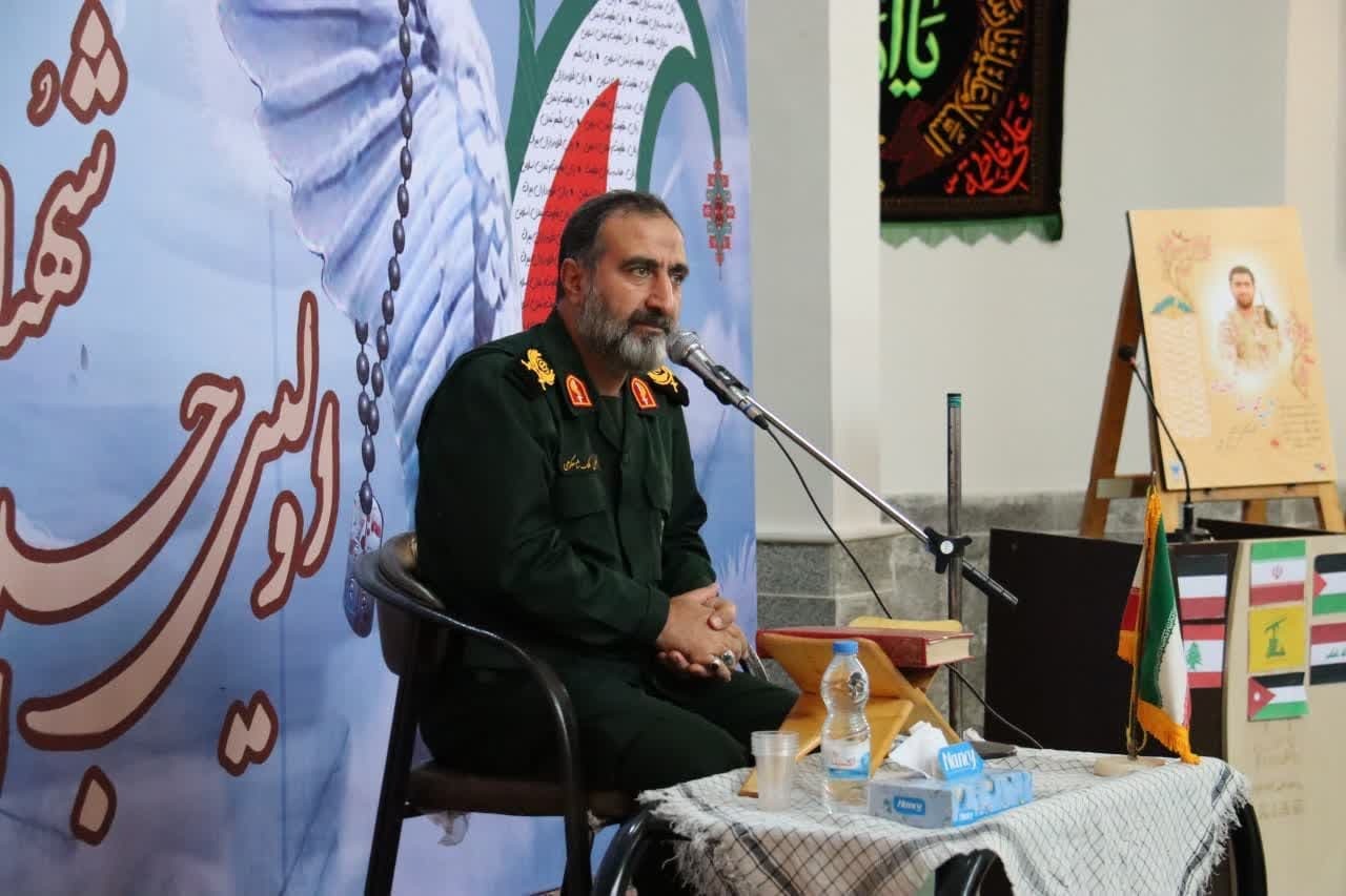 زنان از خانه تا خط مقدم در هشتسال جنگ نقش آفرینی کردند/صاحب و رهبر این انقلاب،امام صاحب الزمان (عج) است زنان از خانه تا خط مقدم در هشتسال جنگ نقش آفرینی کردند/صاحب و رهبر این انقلاب،امام صاحب الزمان (عج) است