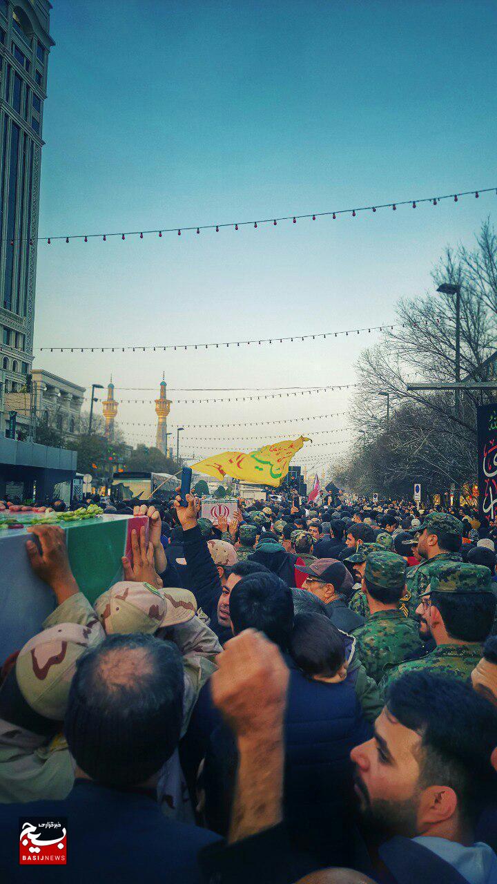 تشییع پیکر ۸شهید مدافع حرم در مشهد مقدس تشییع پیکر ۸شهید مدافع حرم در مشهد مقدس