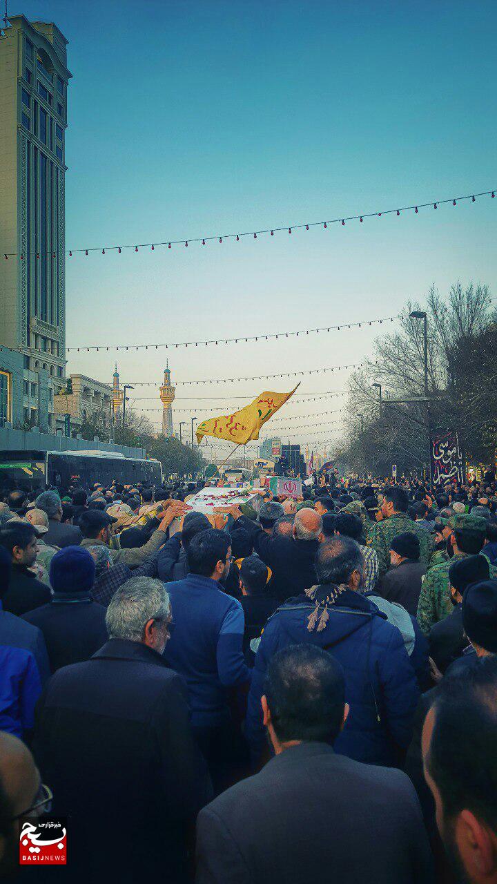 تشییع پیکر ۸شهید مدافع حرم در مشهد مقدس تشییع پیکر ۸شهید مدافع حرم در مشهد مقدس