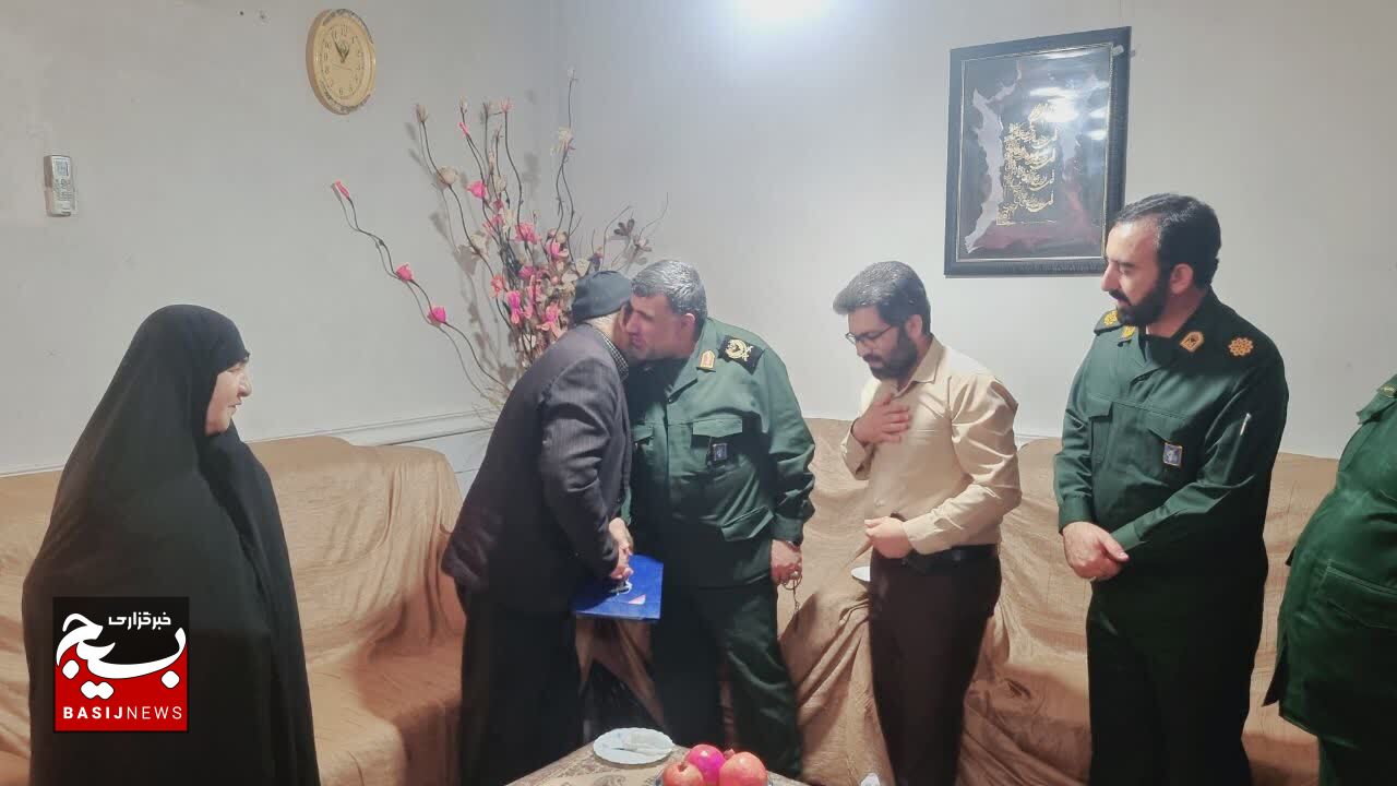 دیدارهای متفاوت فرمانده تیپ ۴۸ فتح در گچساران + ( تصاویر) دیدارهای متفاوت فرمانده تیپ ۴۸ فتح در گچساران + ( تصاویر)