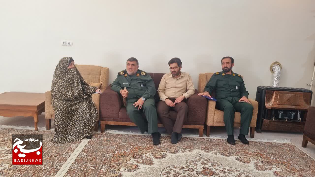 دیدارهای متفاوت فرمانده تیپ ۴۸ فتح در گچساران + ( تصاویر) دیدارهای متفاوت فرمانده تیپ ۴۸ فتح در گچساران + ( تصاویر)