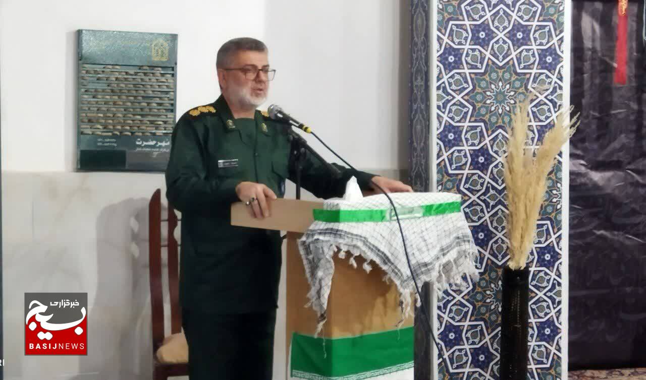 در قله قرارگرفتن با مقاومت، ایستادگی و واسطه خون شهیدان است در قله قرارگرفتن با مقاومت، ایستادگی و واسطه خون شهیدان است