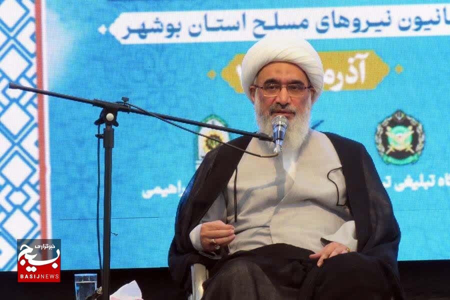 برگزاری همایش علمداران تبلیغ و تبیین در بوشهر