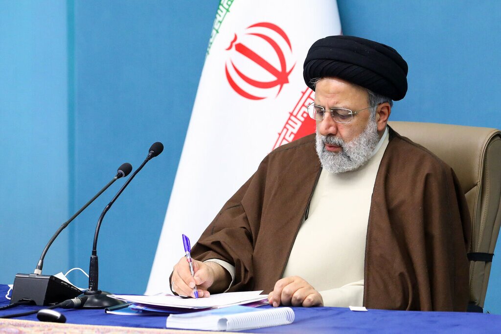 پیام تسلیت رئیس جمهور در پی درگذشت پدر شهیدان بهمنینژاد پیام تسلیت رئیس جمهور در پی درگذشت پدر شهیدان بهمنینژاد