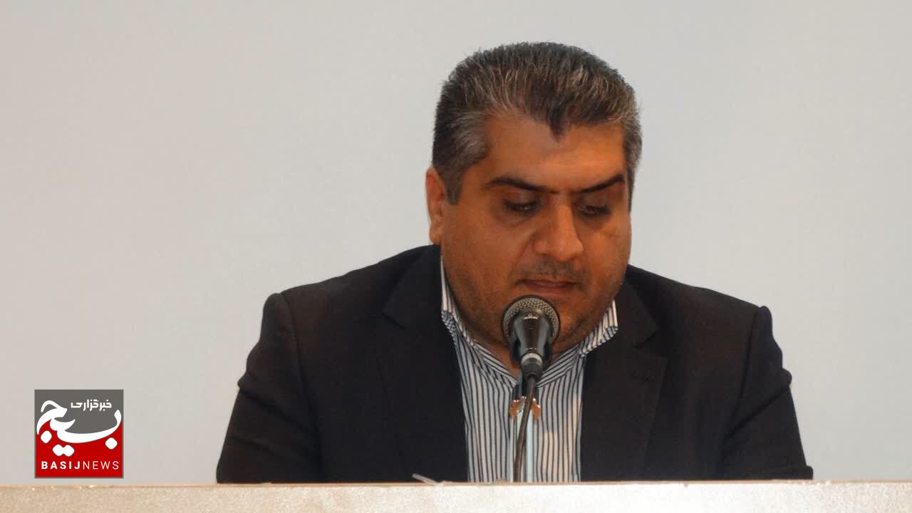 برگزاری همایش سالروز تصویب قانون اساسی جمهوری اسلامی ایران و روز بسیج حقوق دانان در یاسوج برگزاری همایش سالروز تصویب قانون اساسی جمهوری اسلامی ایران و روز بسیج حقوق دانان در یاسوج
