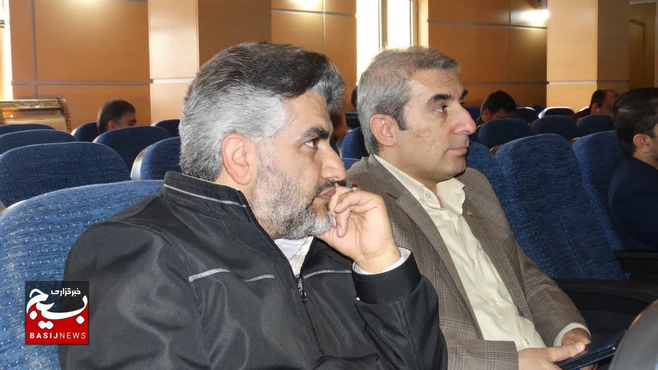 برگزاری همایش سالروز تصویب قانون اساسی جمهوری اسلامی ایران و روز بسیج حقوق دانان در یاسوج برگزاری همایش سالروز تصویب قانون اساسی جمهوری اسلامی ایران و روز بسیج حقوق دانان در یاسوج