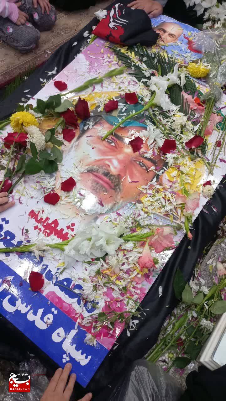مراسم تشییع پیکر شهید مدافع حرم محمد رضا یعقوبی در رشت مراسم تشییع پیکر شهید مدافع حرم محمد رضا یعقوبی در رشت