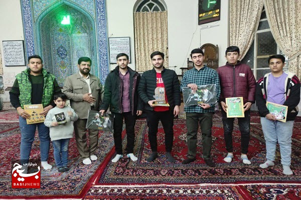 محوریت زندگی نورانی حضرت فاطمه زهرا (س) فقط توحید بود محوریت زندگی نورانی حضرت فاطمه زهرا (س) فقط توحید بود