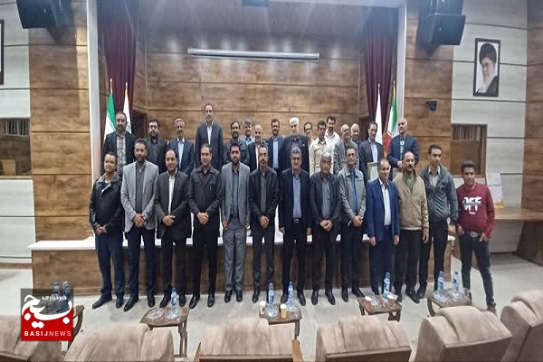 همایش علمی راهکارهای رفع تنش آبی در روستا برگزار شد همایش علمی راهکارهای رفع تنش آبی در روستا برگزار شد