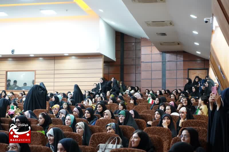 تقدیر از تشکل ها و عنصرهای تشکیلاتی برتر بسیج دانشجویی کهگیلویه و یویراحمد تقدیر از تشکل ها و عنصرهای تشکیلاتی برتر بسیج دانشجویی کهگیلویه و یویراحمد