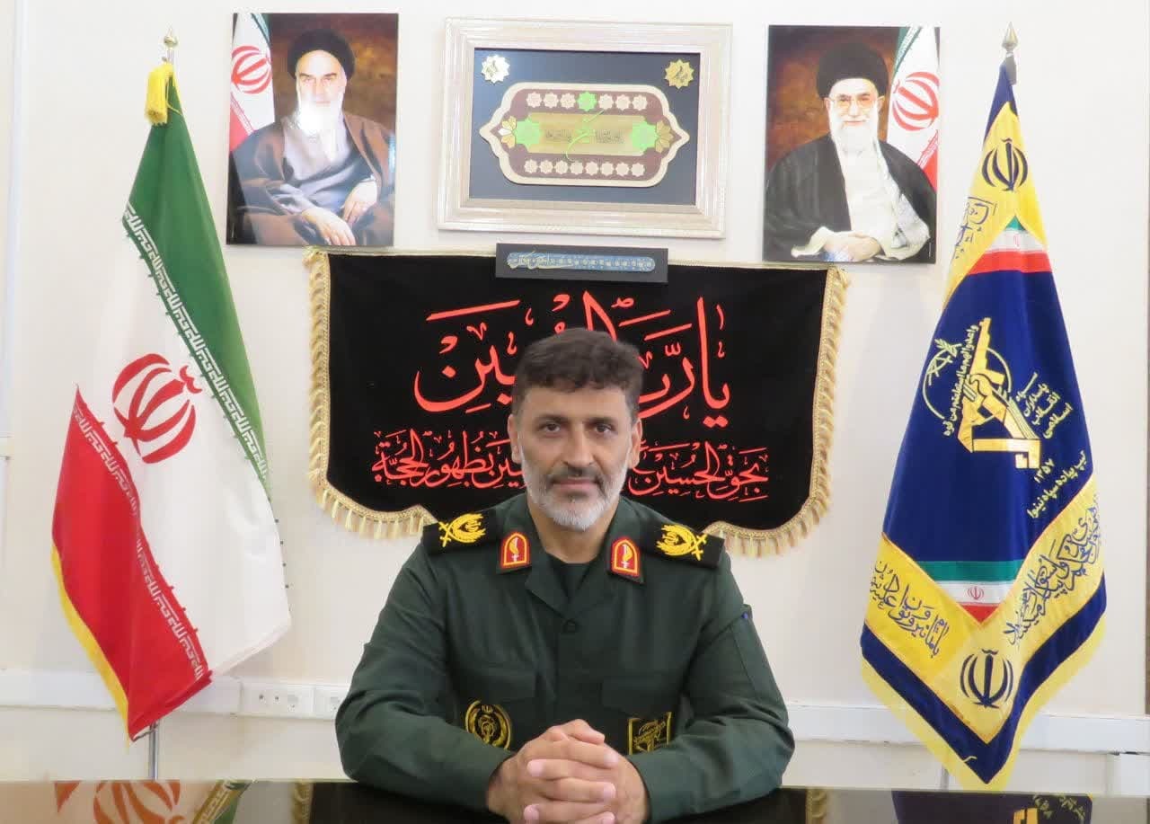 بزرگترین شبکهی فرهنگی و اجتماعی و نظامی در همهی دنیا است/ تشکیل بسیج، مصداق تام و تمام تبدیل تهدید به فرصت بود بزرگترین شبکهی فرهنگی و اجتماعی و نظامی در همهی دنیا است/ تشکیل بسیج، مصداق تام و تمام تبدیل تهدید به فرصت بود
