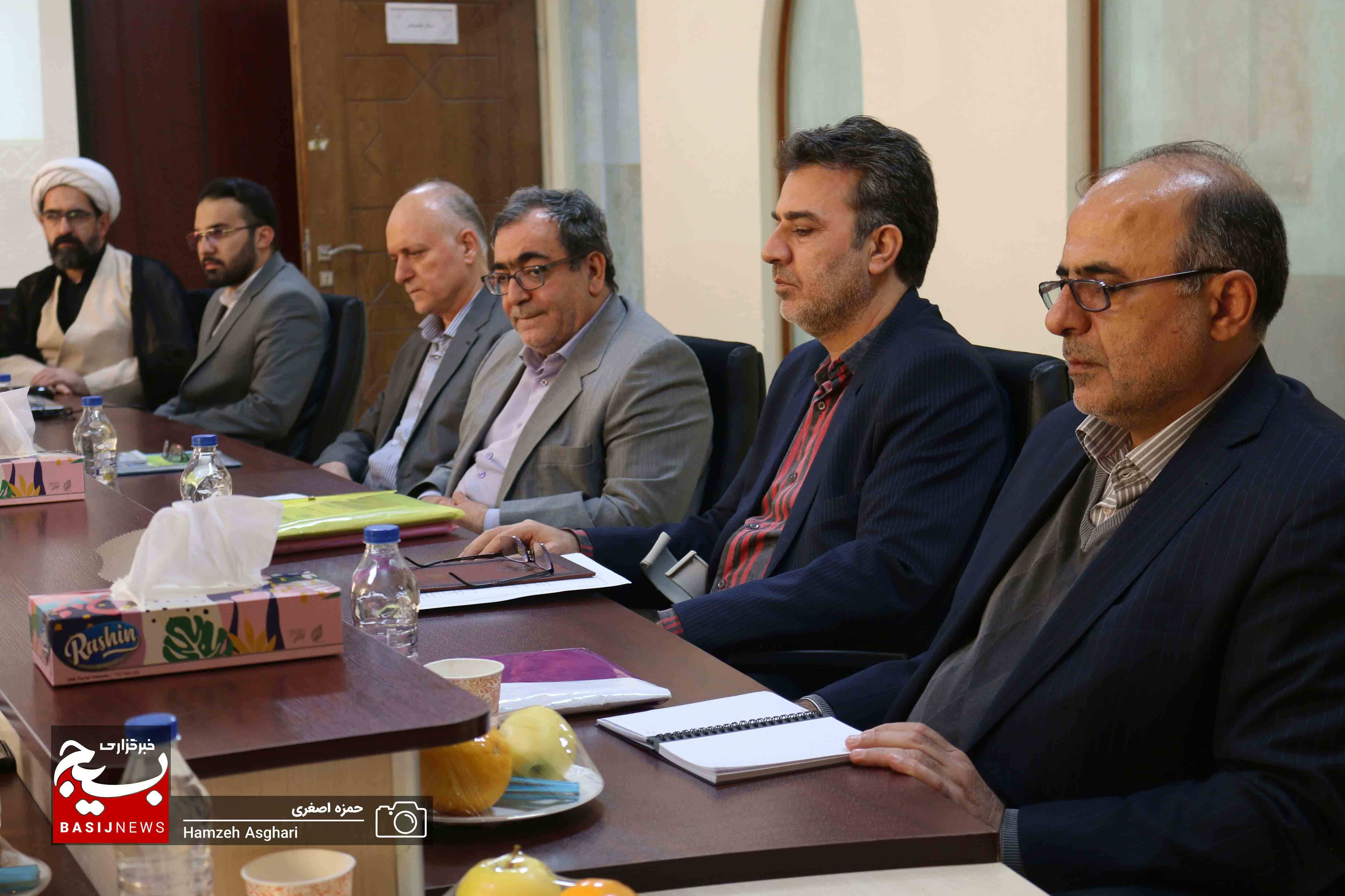 نشست هم اندیشی مسوولین سازمانها و نهادهای مرتبط با جامعه عشایری نشست هم اندیشی مسوولین سازمانها و نهادهای مرتبط با جامعه عشایری