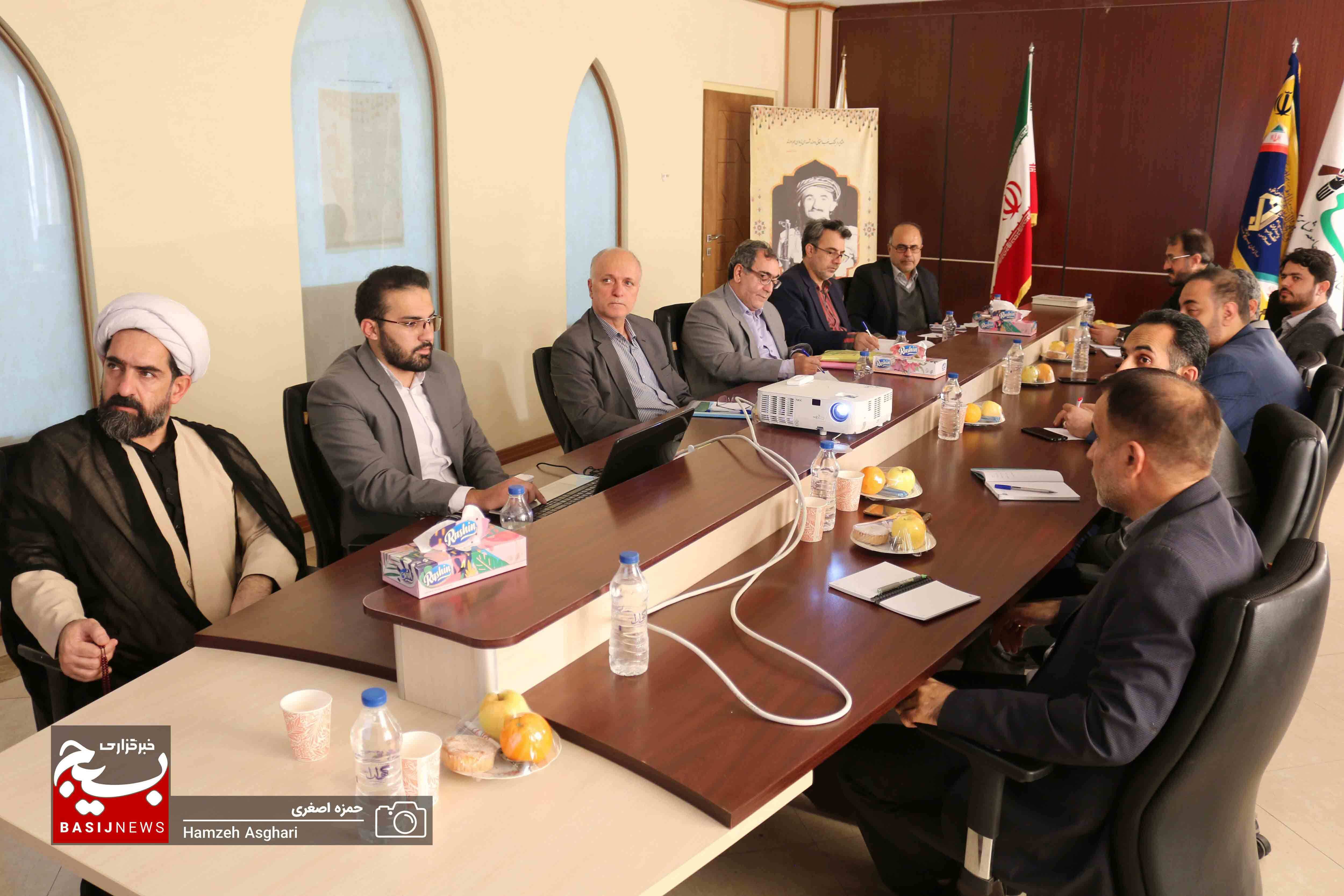نشست هم اندیشی مسوولین سازمانها و نهادهای مرتبط با جامعه عشایری نشست هم اندیشی مسوولین سازمانها و نهادهای مرتبط با جامعه عشایری
