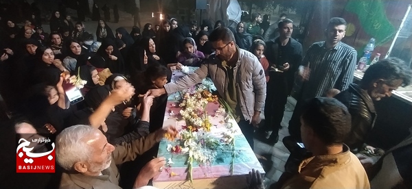 شهید گمنام مهمان مردم روستای محمدعامری شد