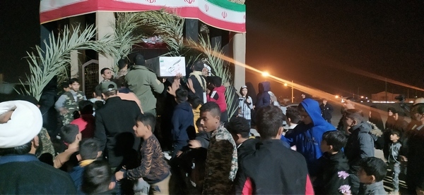 استقبال با شکوه مردم بندر عامری از شهید گمنام استقبال با شکوه مردم بندر عامری از شهید گمنام