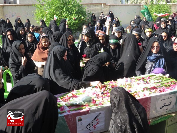 مدرسه دخترانه حضرت خدیجه کبری روستای جائینک میزبان شهید گمنام شد