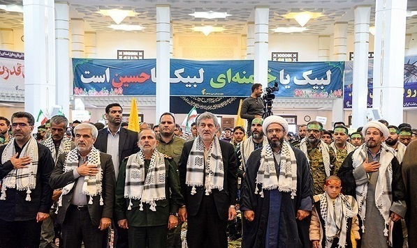 رزمایش اقتدار بسیجیان شیراز در حرم شاهچراغ (ع)/ آمادگی بسیج برای خدمت به مردم در تمام عرصهها رزمایش اقتدار بسیجیان شیراز در حرم شاهچراغ (ع)/ آمادگی بسیج برای خدمت به مردم در تمام عرصهها