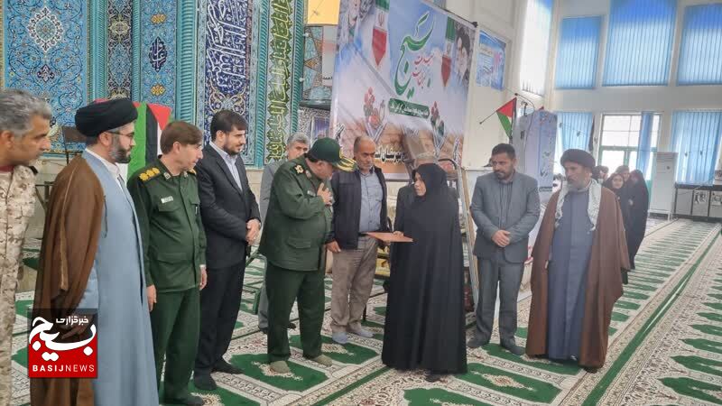 روزهای پرکار فرمانده تیپ 48 فتح در شهرستان لنده + ( تصاویر) روزهای پرکار فرمانده تیپ 48 فتح در شهرستان لنده + ( تصاویر)