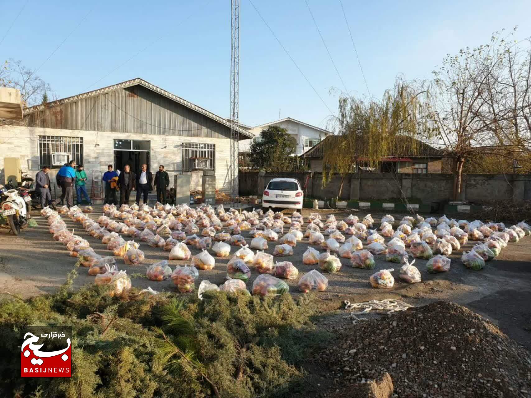 توزیع ۴۵ هزار بسته یلدایی در راستای رزمایش مواسات توزیع ۴۵ هزار بسته یلدایی در راستای رزمایش مواسات