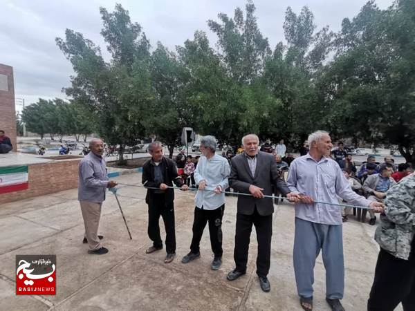 برگزاری پیاده روی خانوادگی در بندر خورشهاب برگزاری پیاده روی خانوادگی در بندر خورشهاب