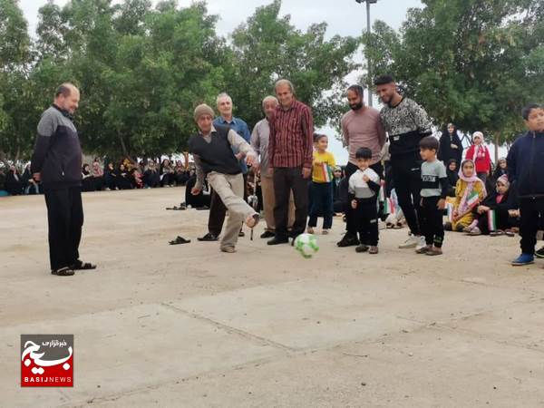 برگزاری پیاده روی خانوادگی در بندر خورشهاب برگزاری پیاده روی خانوادگی در بندر خورشهاب