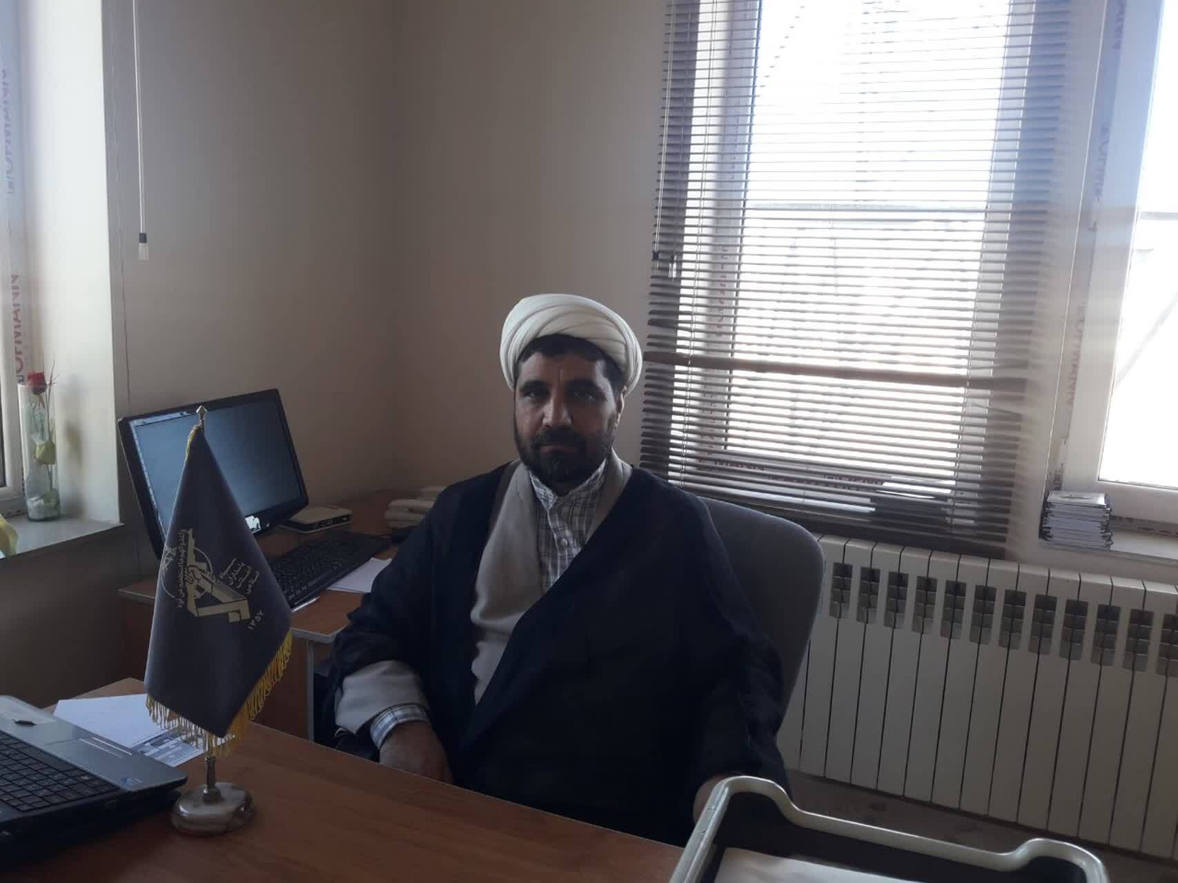 بسیج توانسته با دستهای خالی کارهای بزرگ انجام دهد بسیج توانسته با دستهای خالی کارهای بزرگ انجام دهد