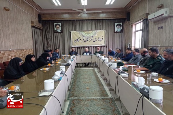 مشکل اصلی تویسرکان کمی درآمد سرانه است مشکل اصلی تویسرکان کمی درآمد سرانه است