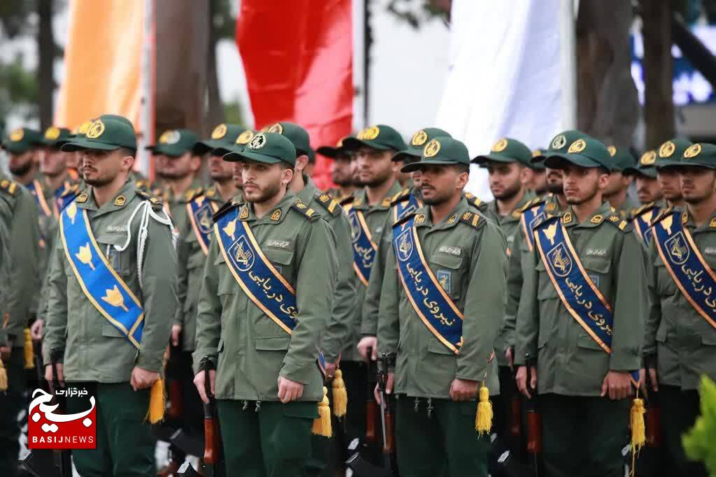 حضور نیروی دریایی ارتش و سپاه در خلیج فارس و دریای خزر مقتدرانه است حضور نیروی دریایی ارتش و سپاه در خلیج فارس و دریای خزر مقتدرانه است
