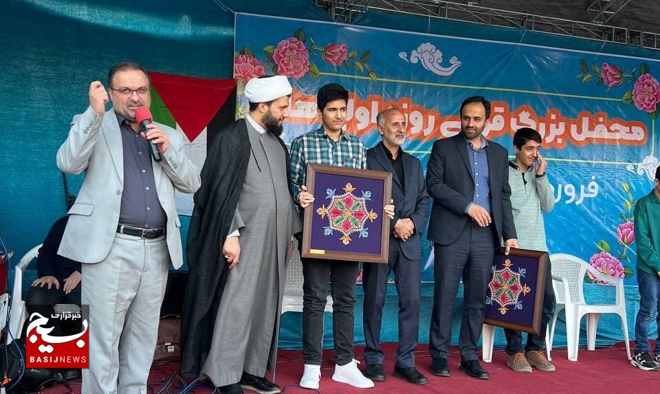 محفل قرآنی «روزه اولی ها» در رشت برگزارشد