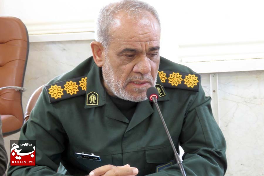 جهاد تبیین مشتی محکم بر دهان دروغگوی دشمن است جهاد تبیین مشتی محکم بر دهان دروغگوی دشمن است