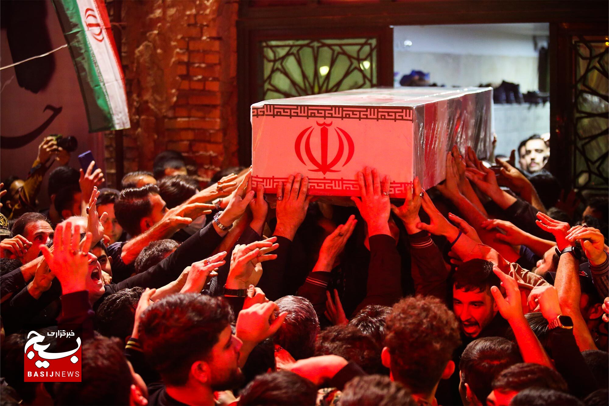 مراسم تشییع پیکر شهید القدس سردار شهید حسین امان اللهی مراسم تشییع پیکر شهید القدس سردار شهید حسین امان اللهی