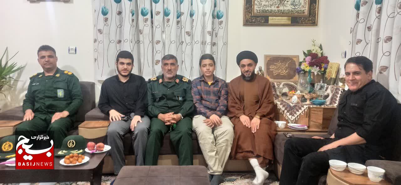 دیدار فرمانده تیپ 48 فتح با ایثارگران و خانواد های شهدای سی سخت دیدار فرمانده تیپ 48 فتح با ایثارگران و خانواد های شهدای سی سخت