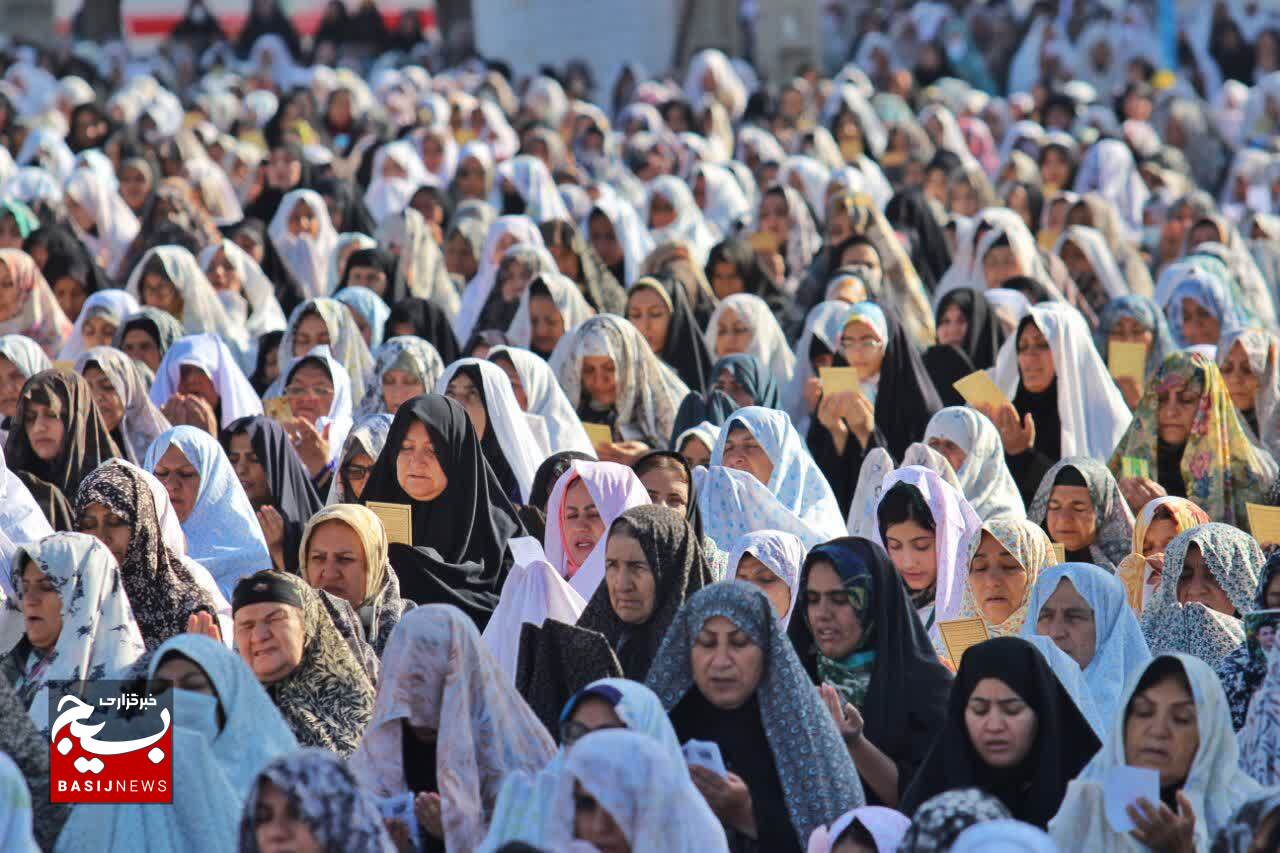 اقامه نماز عید فطر در یاسوج + (تصاویر ) اقامه نماز عید فطر در یاسوج + (تصاویر )