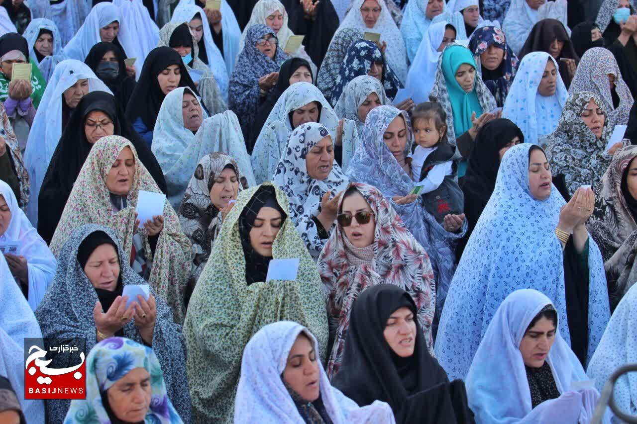 اقامه نماز عید فطر در یاسوج + (تصاویر ) اقامه نماز عید فطر در یاسوج + (تصاویر )